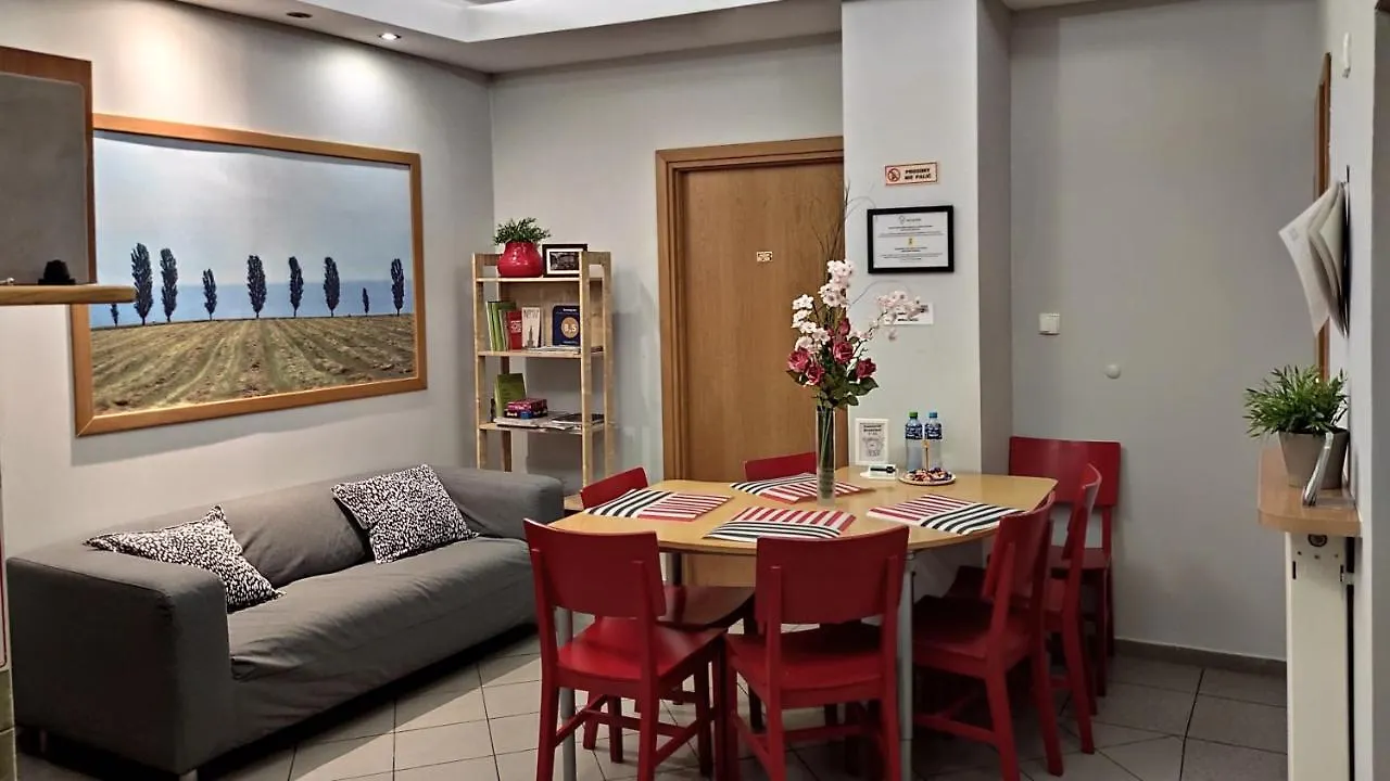 Helvetia Warsaw - Private Rooms In City Center And Old Town 0*,