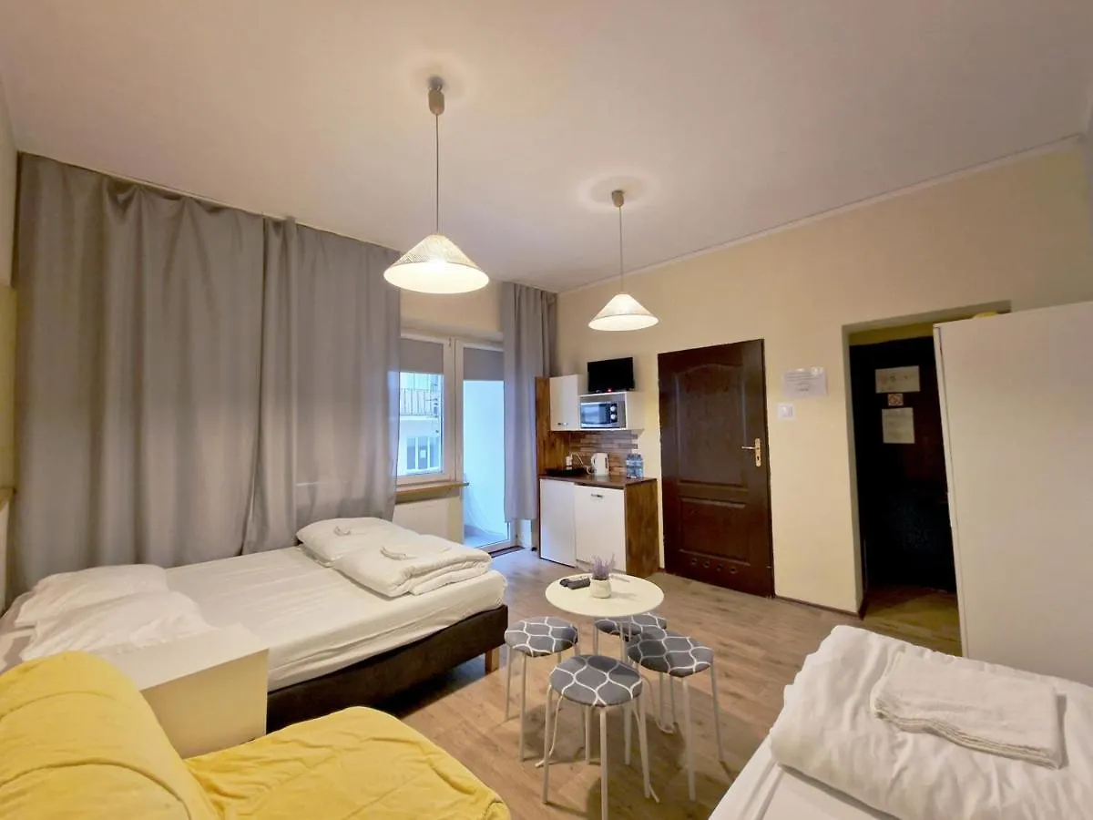 Helvetia Warsaw - Private Rooms In City Center And Old Town Polonia