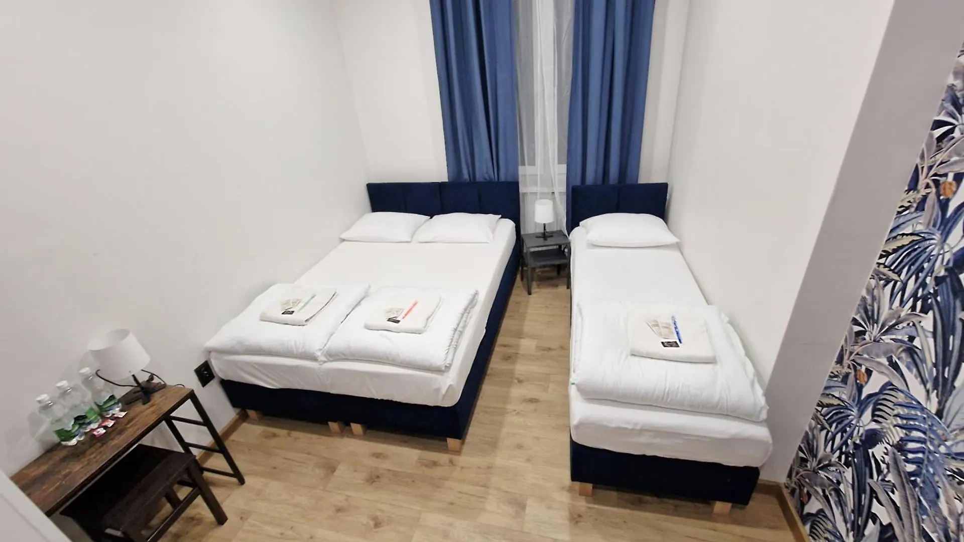 Hostel Helvetia Rooms Warsaw City Center And Old Town